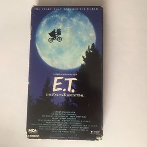 E.T. The Extea-Terrestrial VHS Tape Vintage (1982) Steven Spielberg